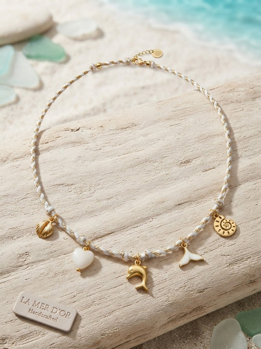 Collier Cordon Tressé Blanc & Doré avec Dauphin Doré 3D, Cœur en Nacre Blanche, Sirène & Coquillages - Acier Inoxydable 316L