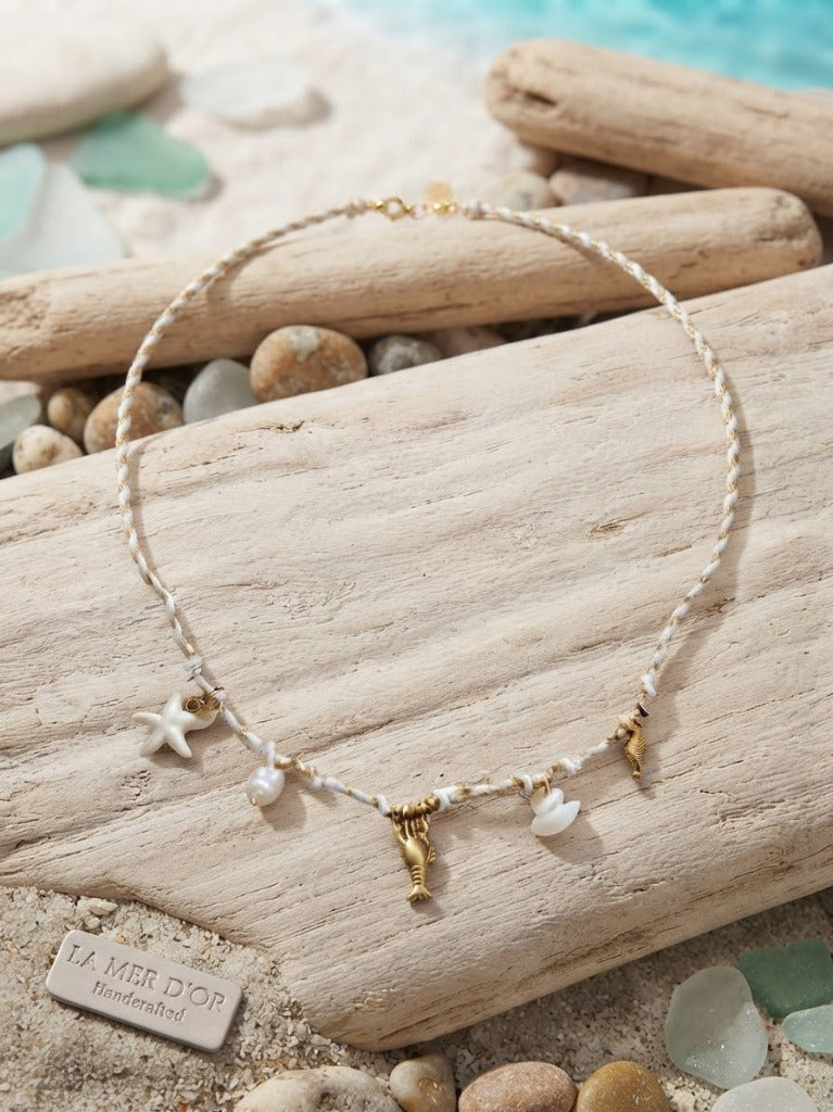Collier Cordon Tressé Blanc & Doré avec Homard Doré 3D, Hippocampe & Étoile de Mer Nacre - Acier Inoxydable 316L