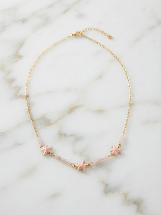 Collier Maille Fine Dorée avec 3 Étoiles de Mer Émaillées Rose Pastel & Perles Quartz - Acier Inoxydable 316L